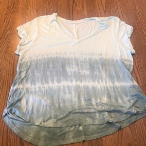 American Eagle vneck